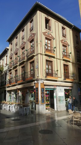 586 granada tapas bar